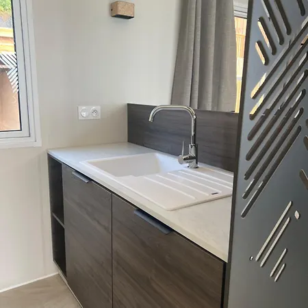 Mobilhome Neuf Domaine 4 Etoiles Ile D'or Terrasse Et Jacuzzi Prive Vue Exceptionnelle * Saint-Raphael (Var)